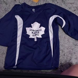 Kids Toronto Maple leaf jersey size medium